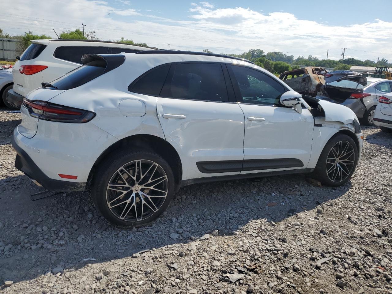 2022 PORSCHE Macan