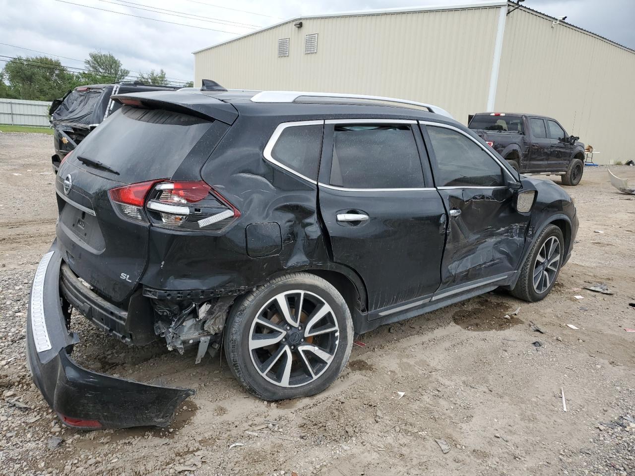 2018 NISSAN ROGUE