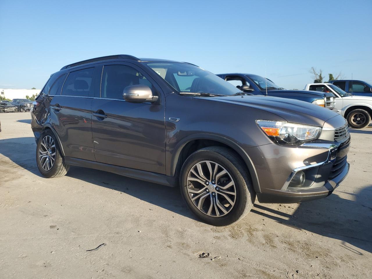 2017 MITSUBISHI outlander