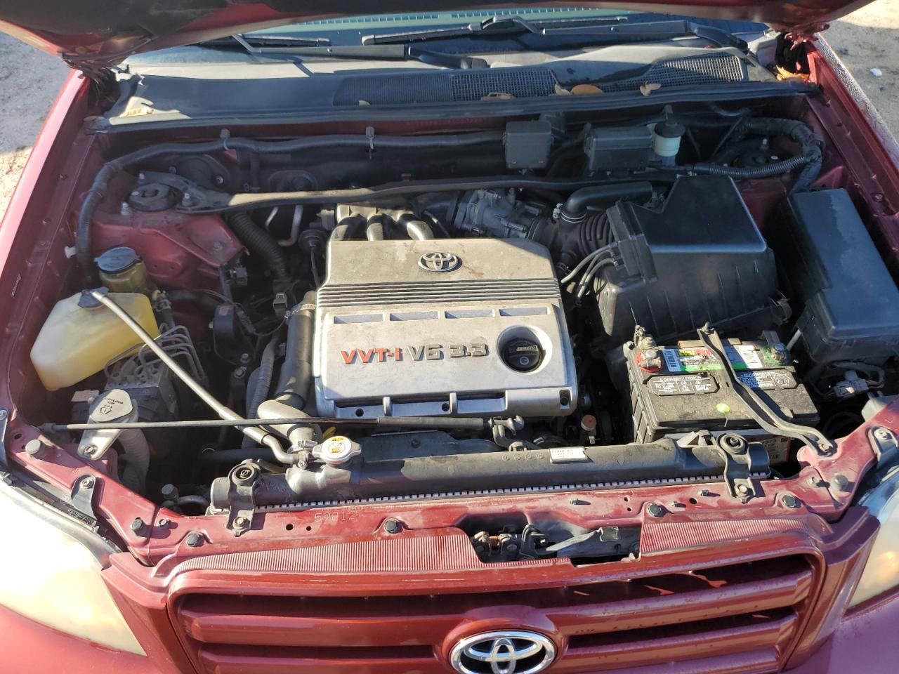 2004 TOYOTA HIGHLANDER