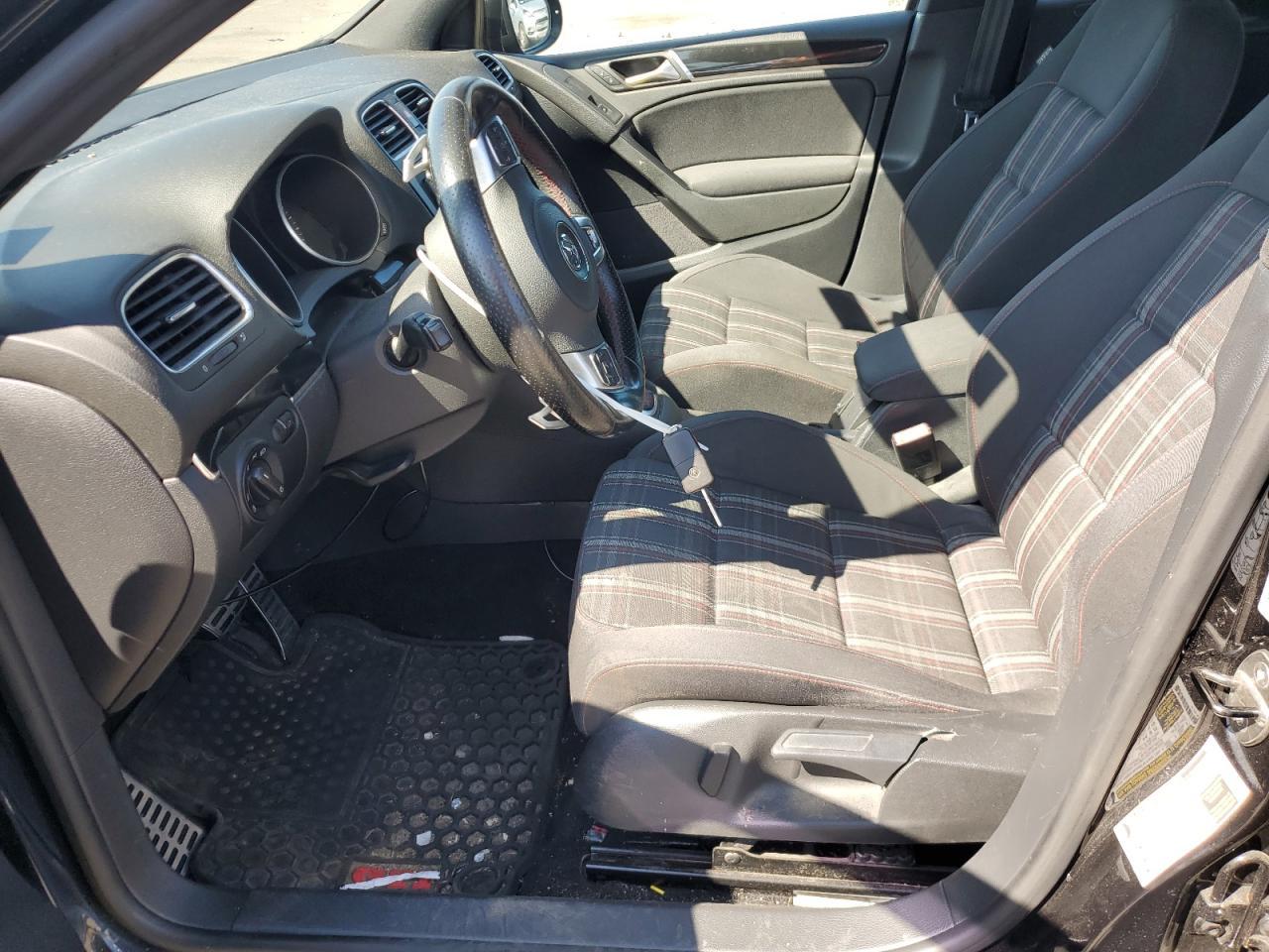 2011 VOLKSWAGEN GTI