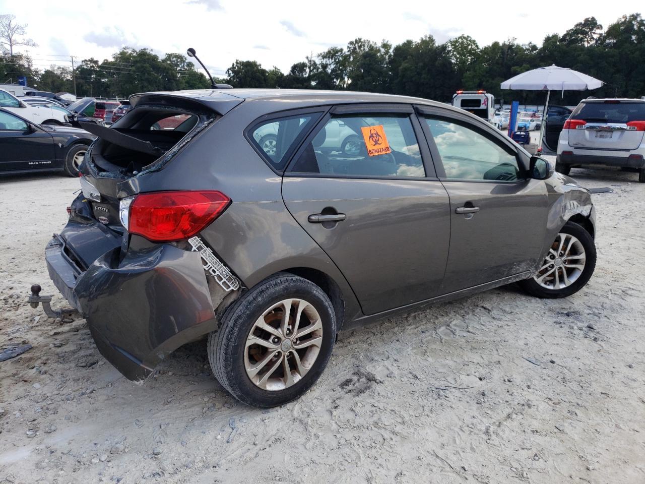2011 KIA FORTE