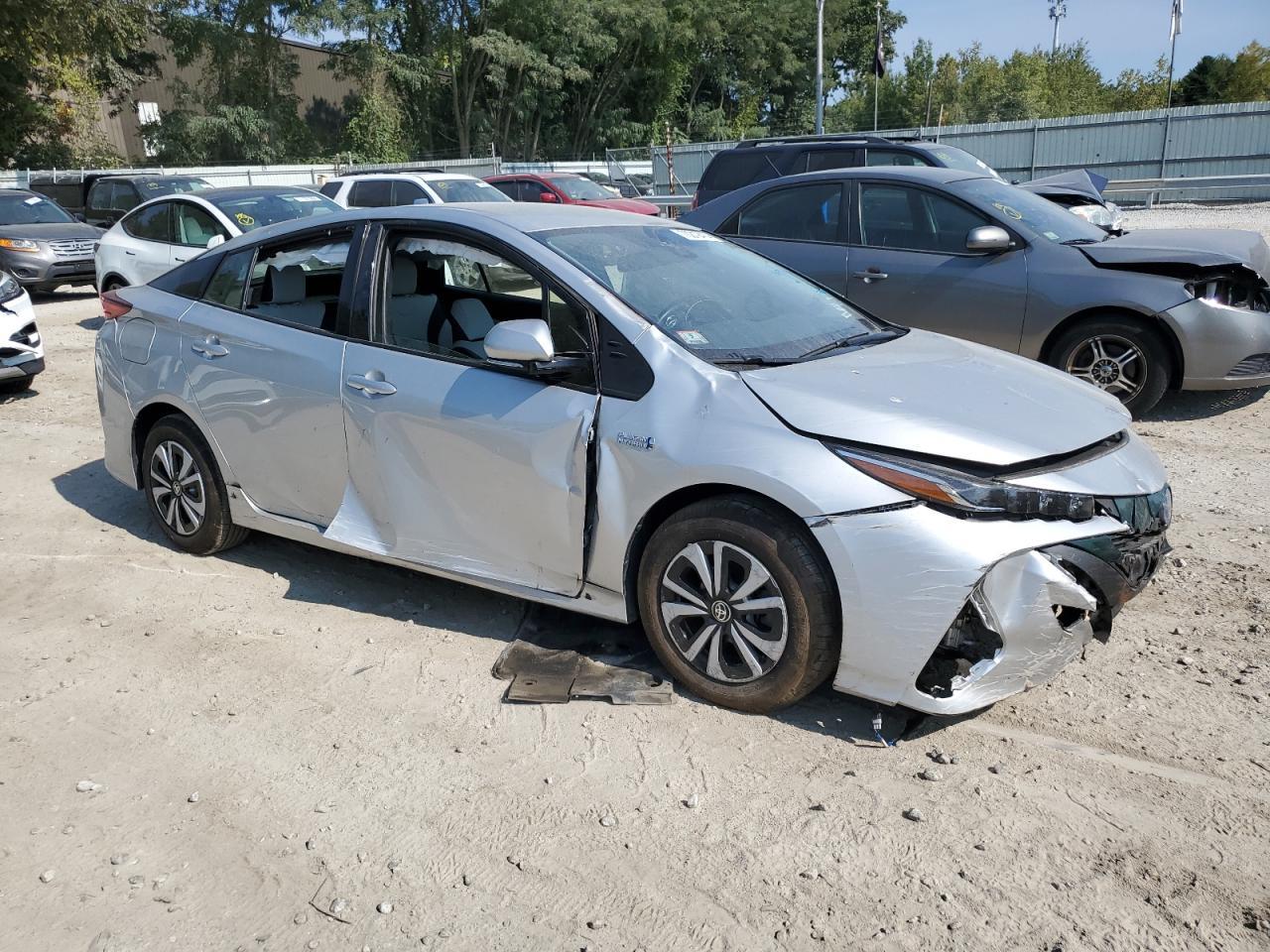 2017 TOYOTA Prius Prime