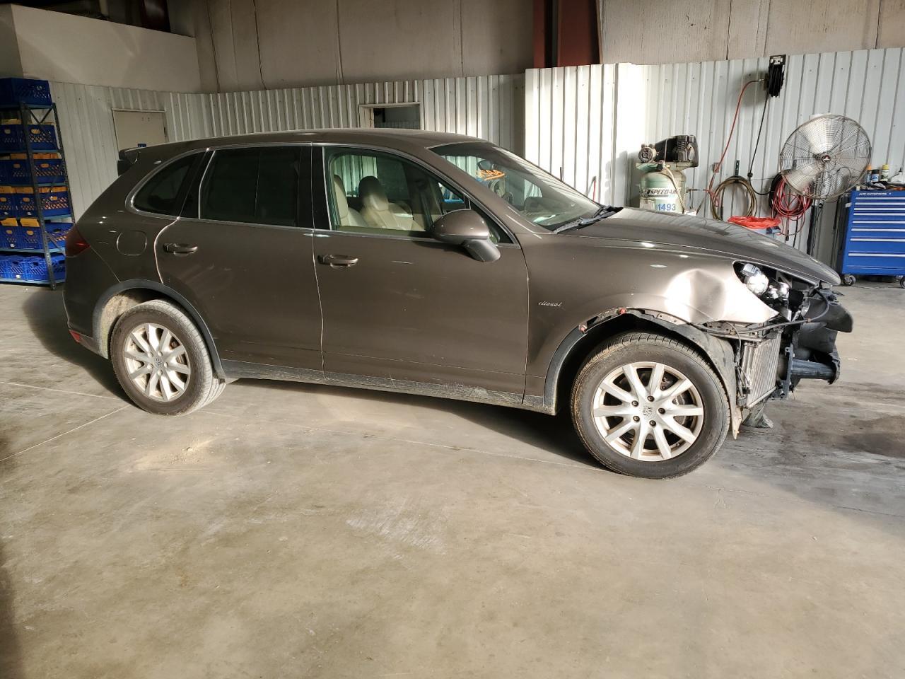 2013 PORSCHE CAYENNE