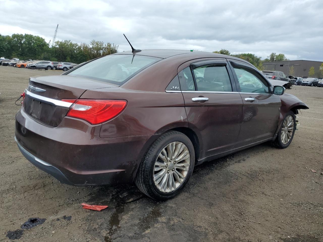 2012 CHRYSLER 200