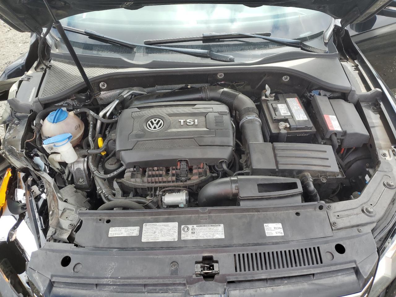 2014 VOLKSWAGEN Passat