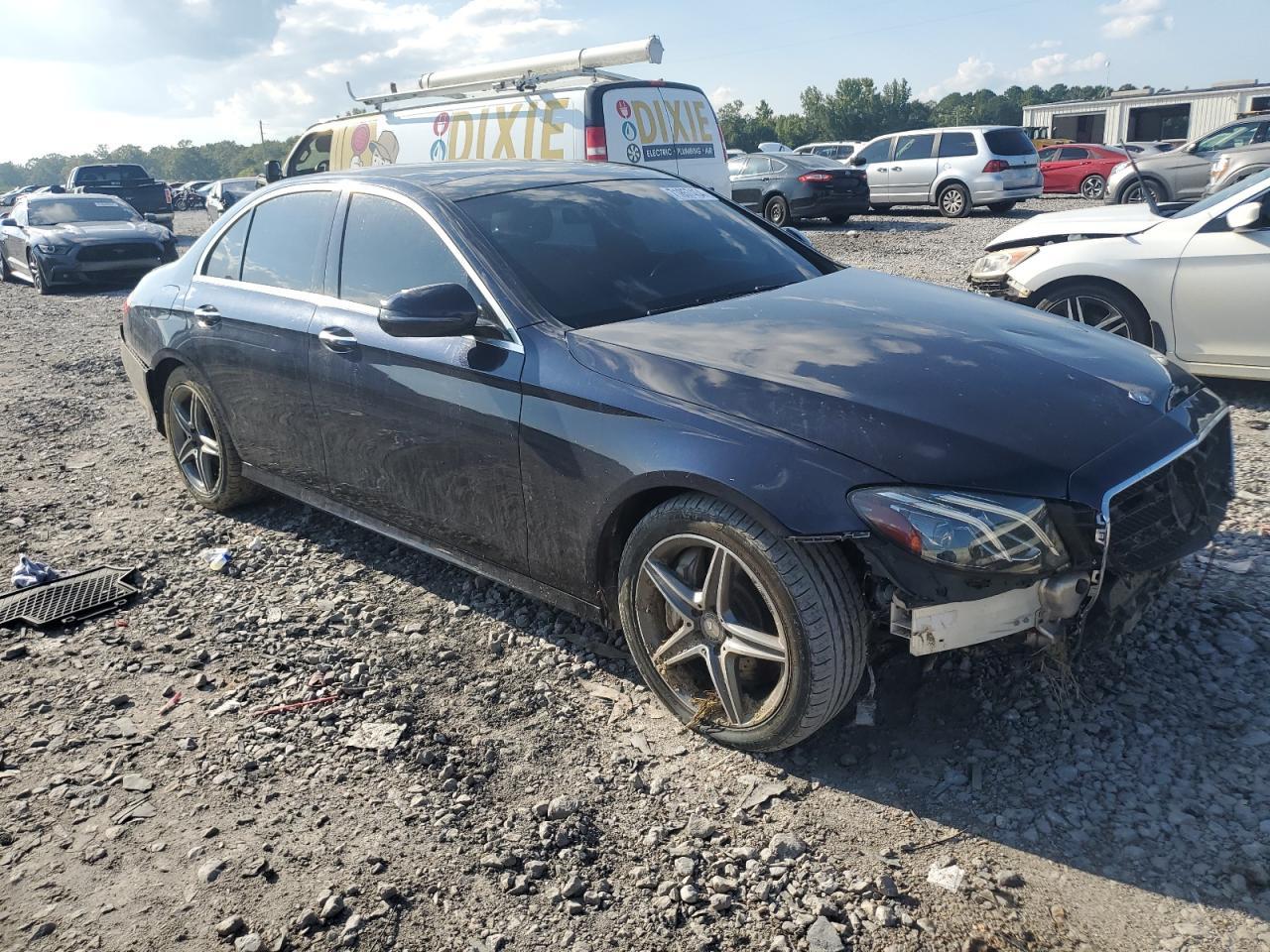 2017 MERCEDES-BENZ E-Class