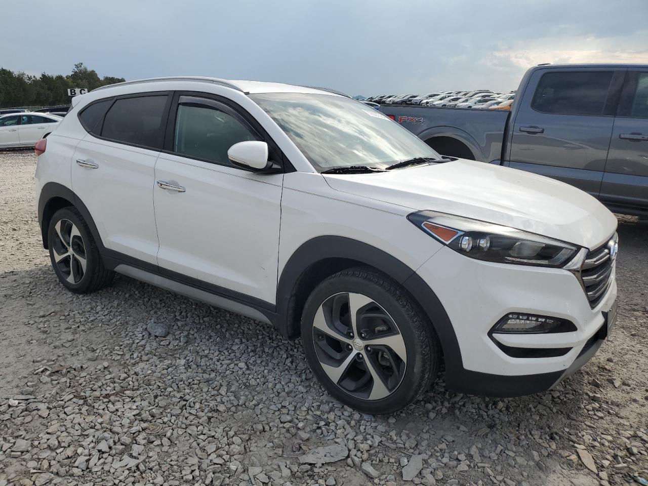 2017 HYUNDAI TUCSON