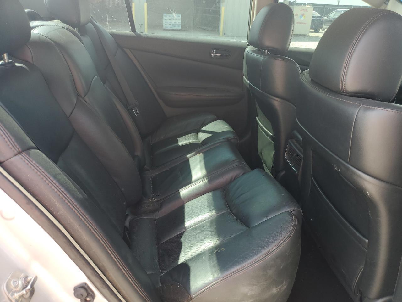 2011 NISSAN Maxima