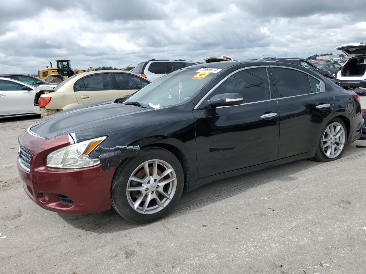 2011 NISSAN Maxima