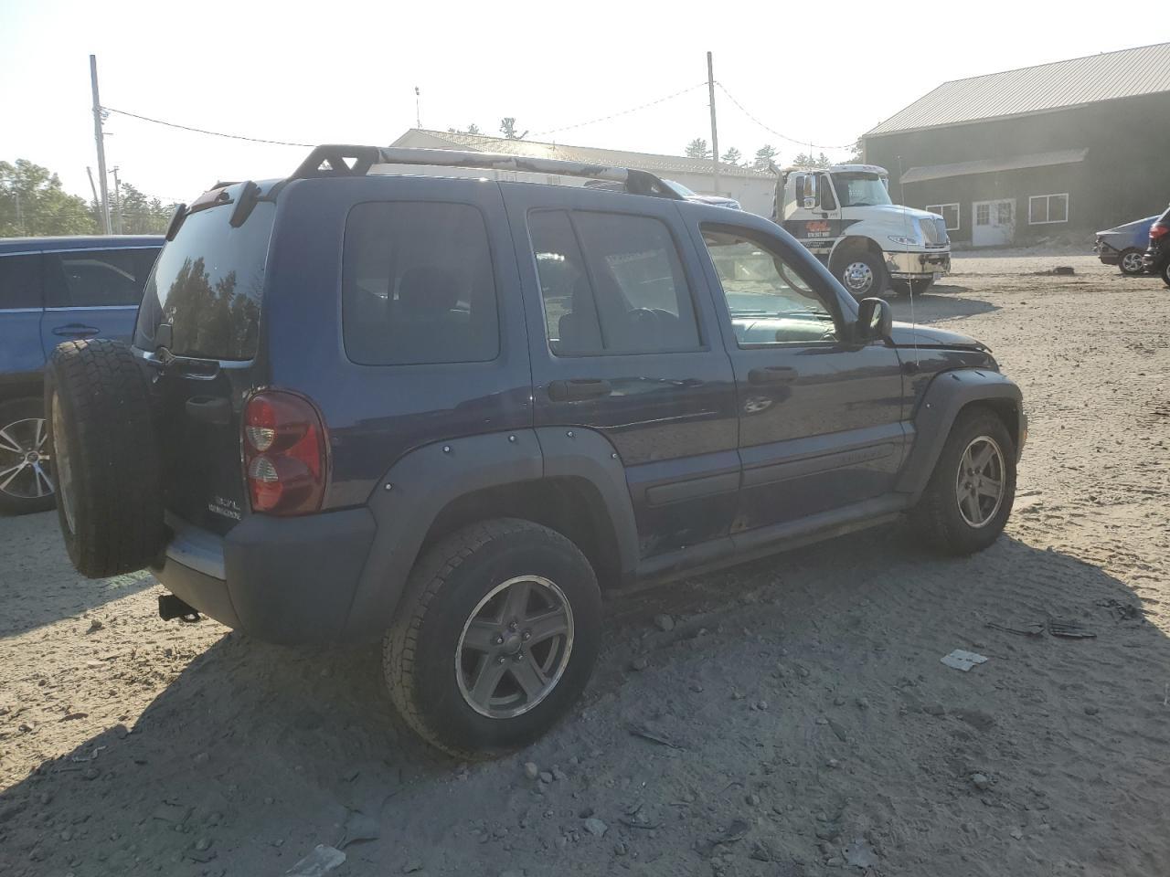 2005 JEEP Liberty