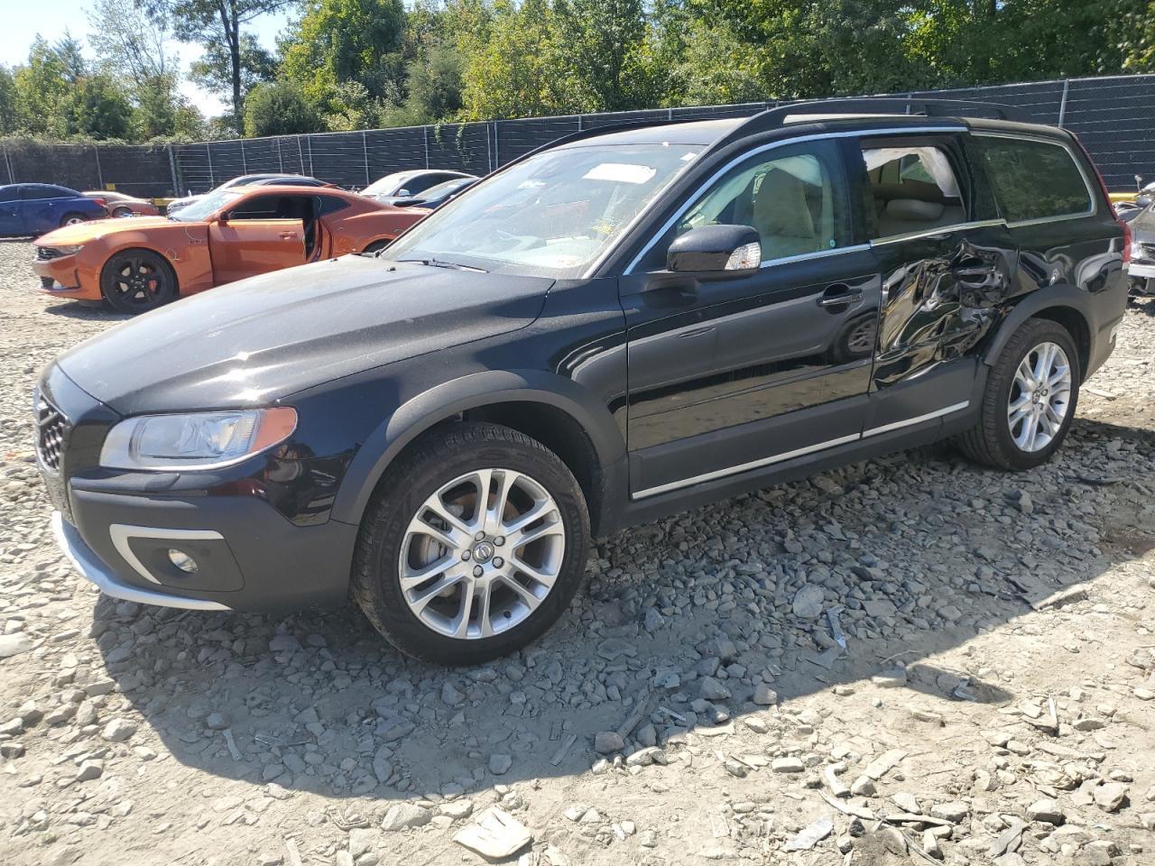 2016 VOLVO XC70