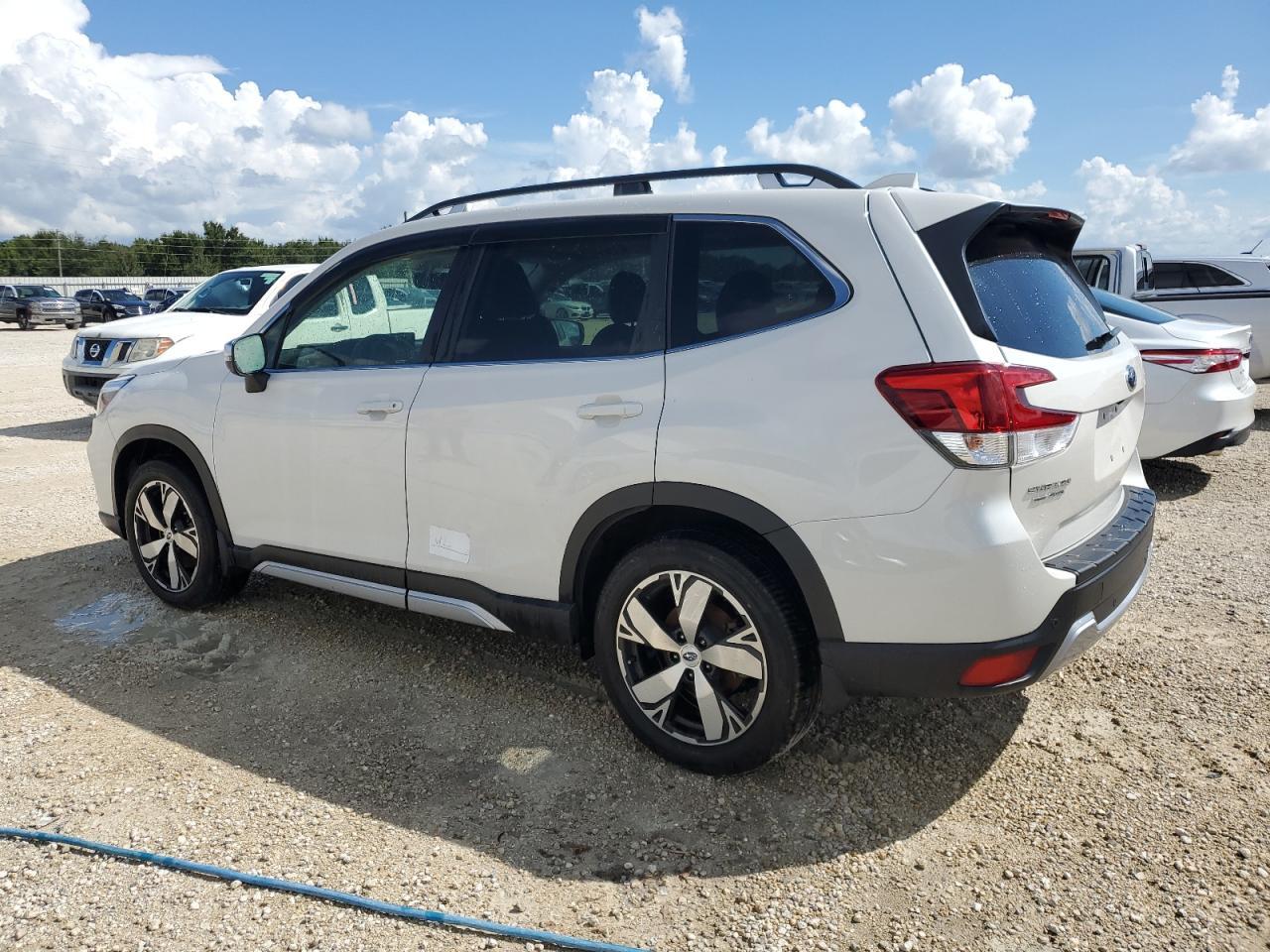 2021 SUBARU FORESTER
