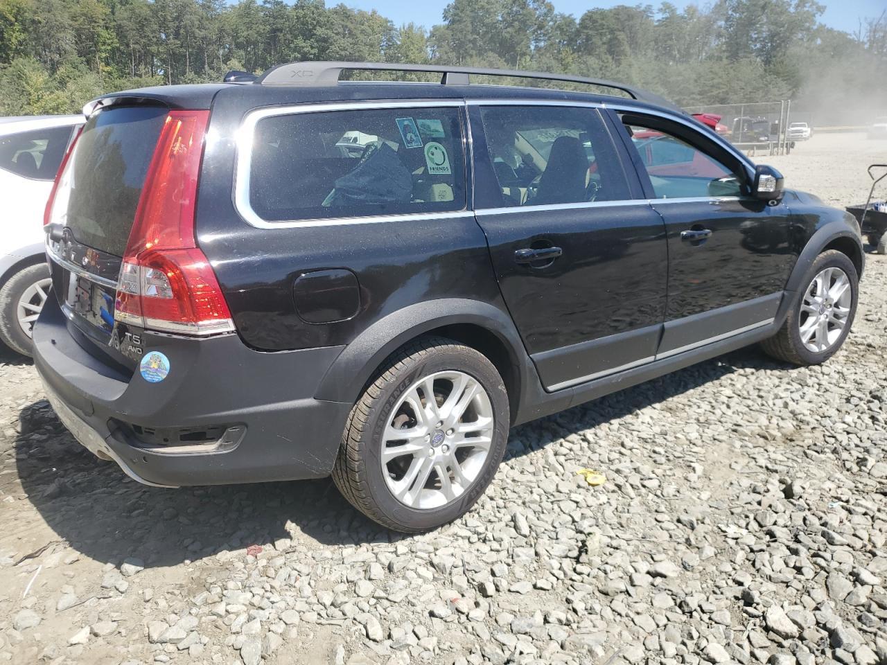 2016 VOLVO XC70