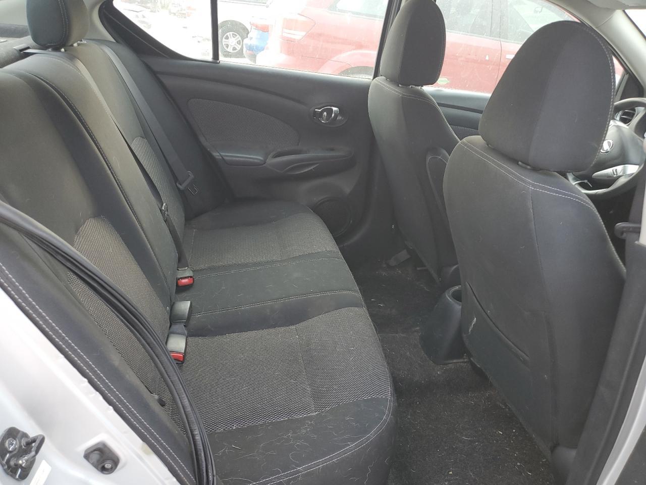 2016 NISSAN VERSA