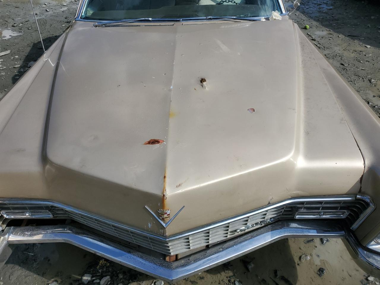 1967 CADILLAC Deville
