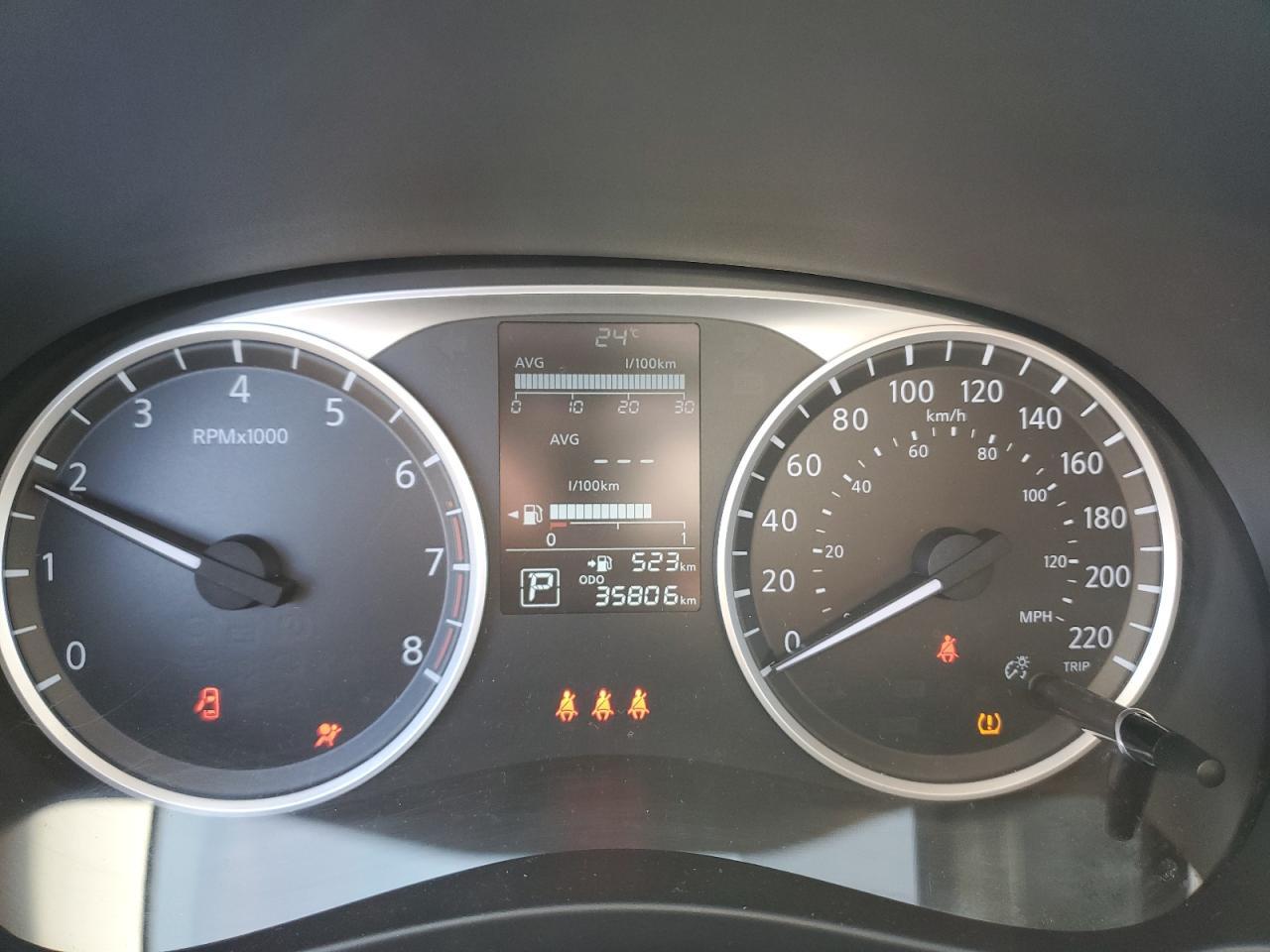 2021 NISSAN KICKS