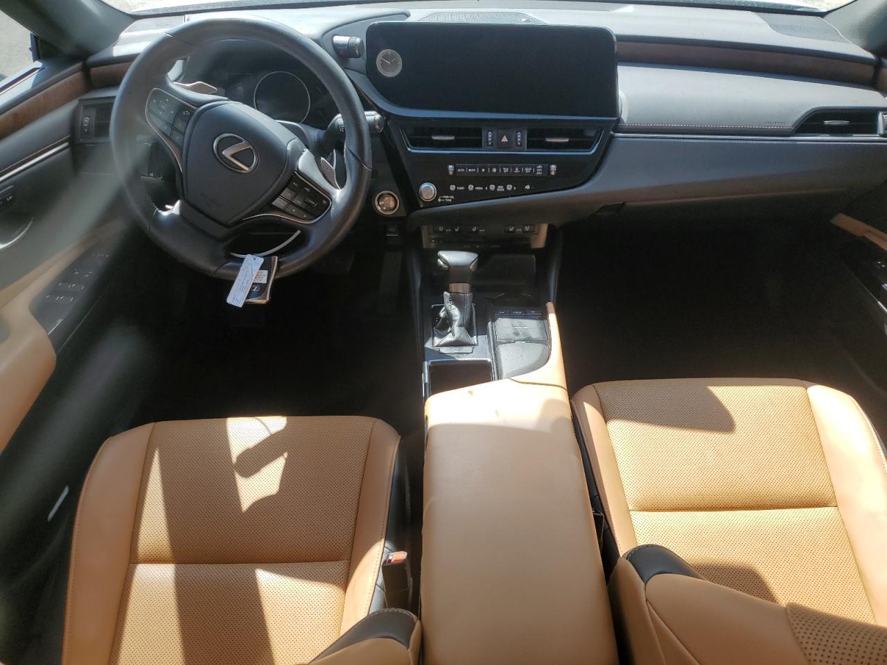 2022 LEXUS Es