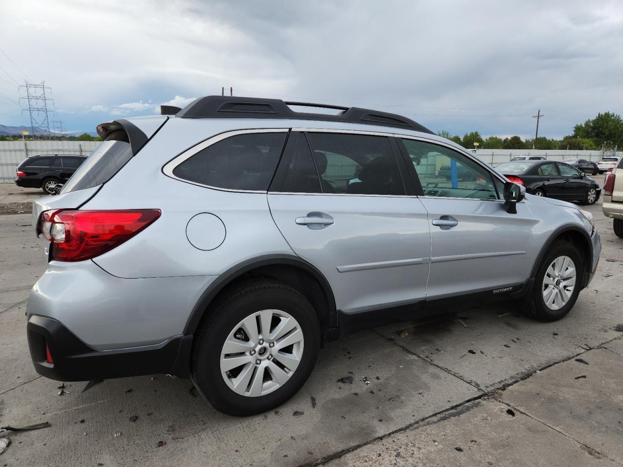 2019 SUBARU Outback