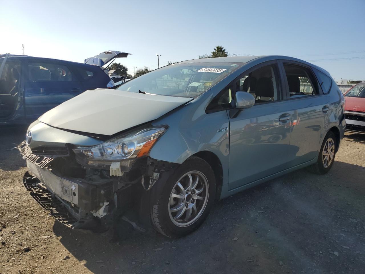 2015 TOYOTA PRIUS V