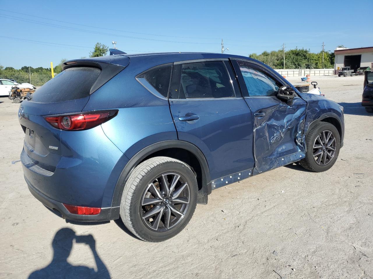 2017 MAZDA CX-5