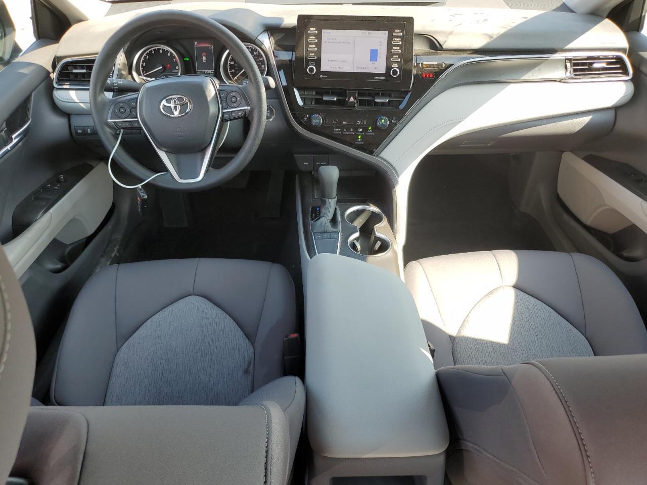 2024 TOYOTA CAMRY