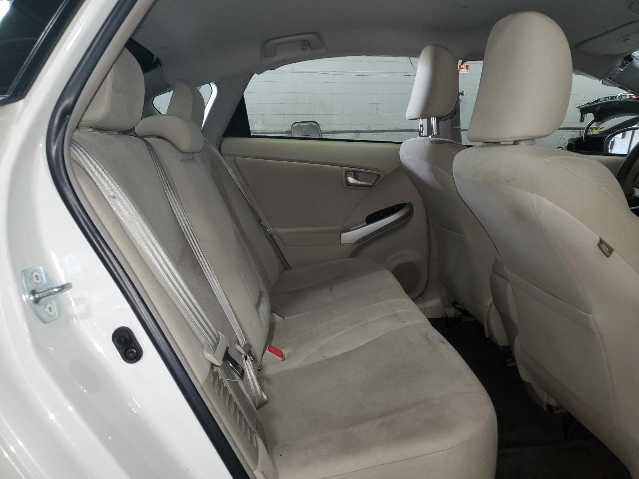 2015 TOYOTA PRIUS