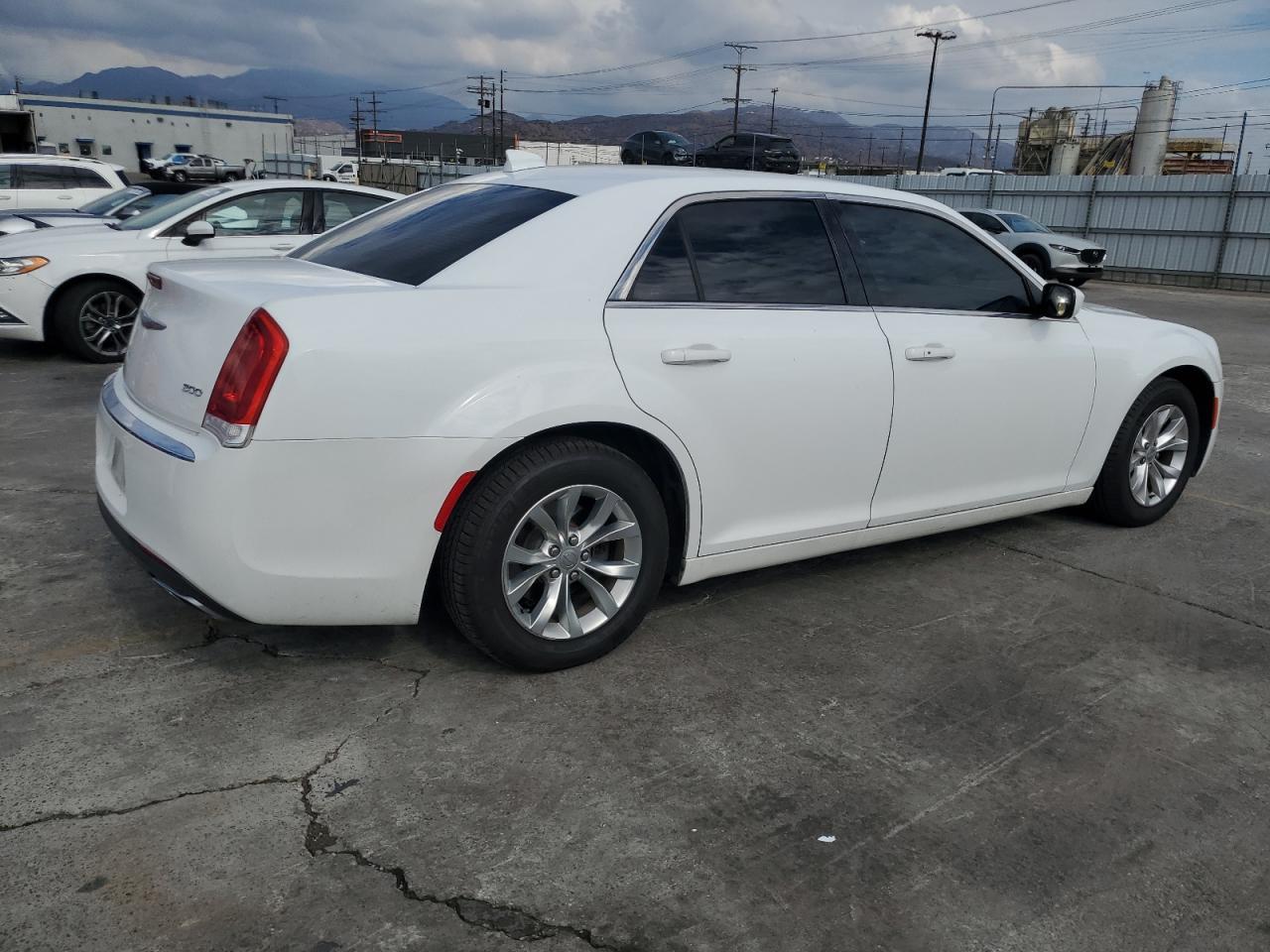2016 CHRYSLER 300