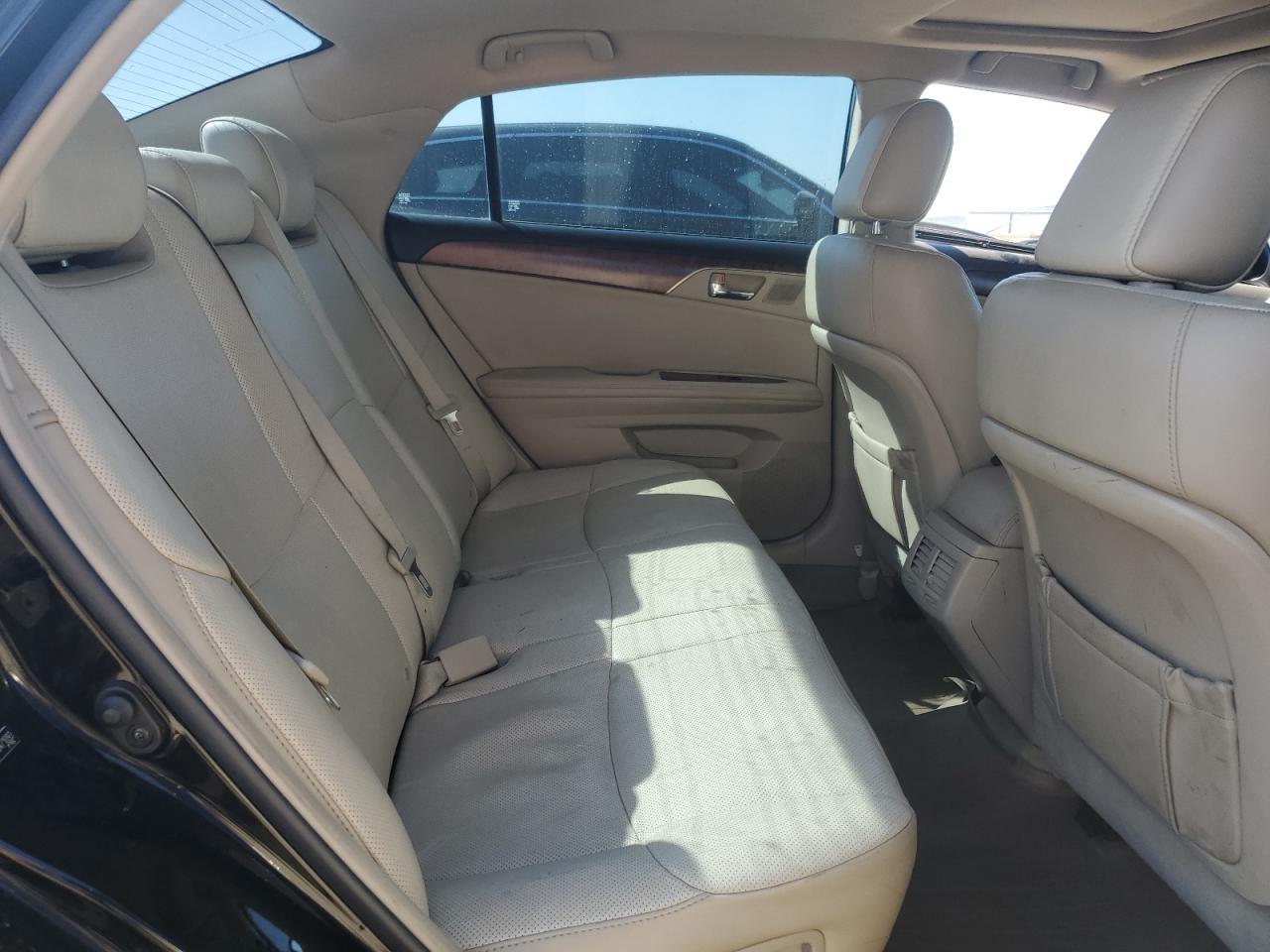 2012 TOYOTA Avalon