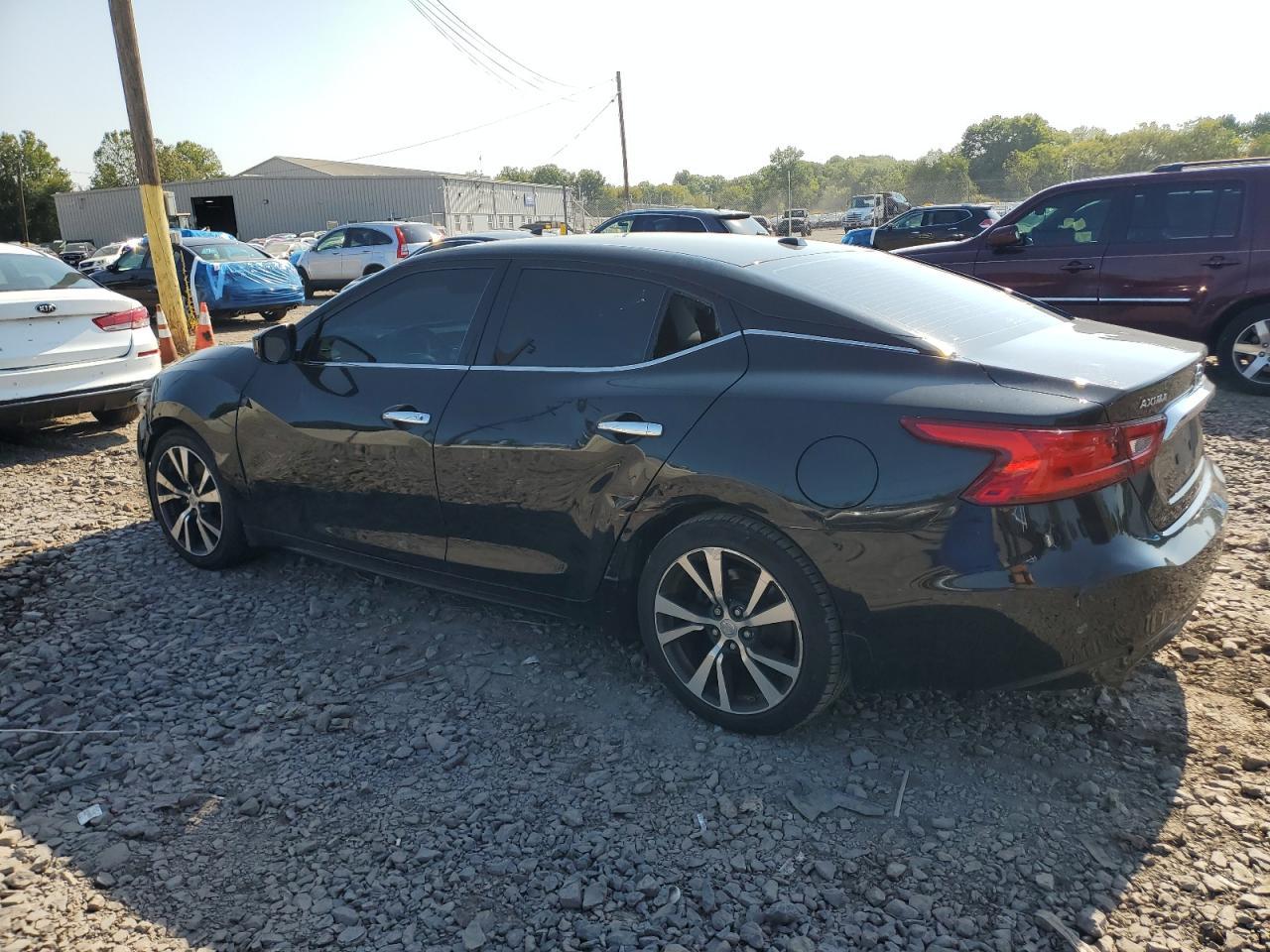 2017 NISSAN Maxima