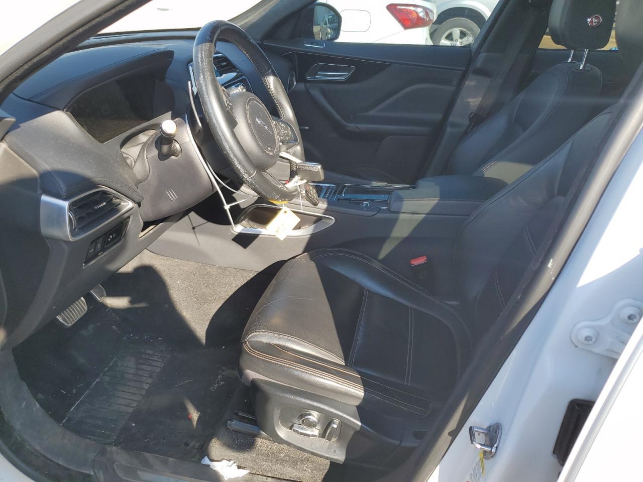 2019 JAGUAR F-Pace