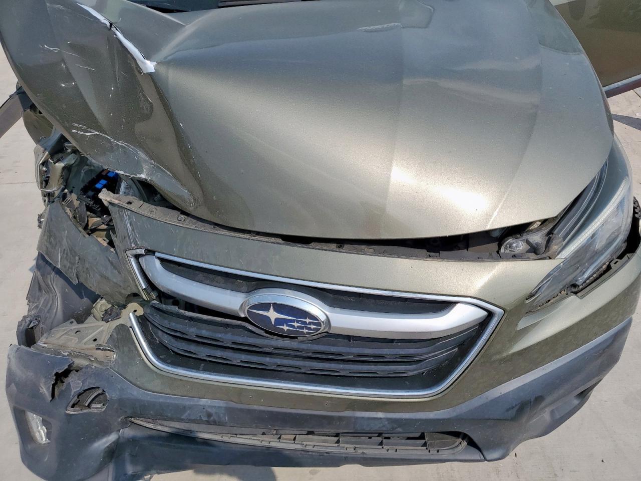 2020 SUBARU Outback