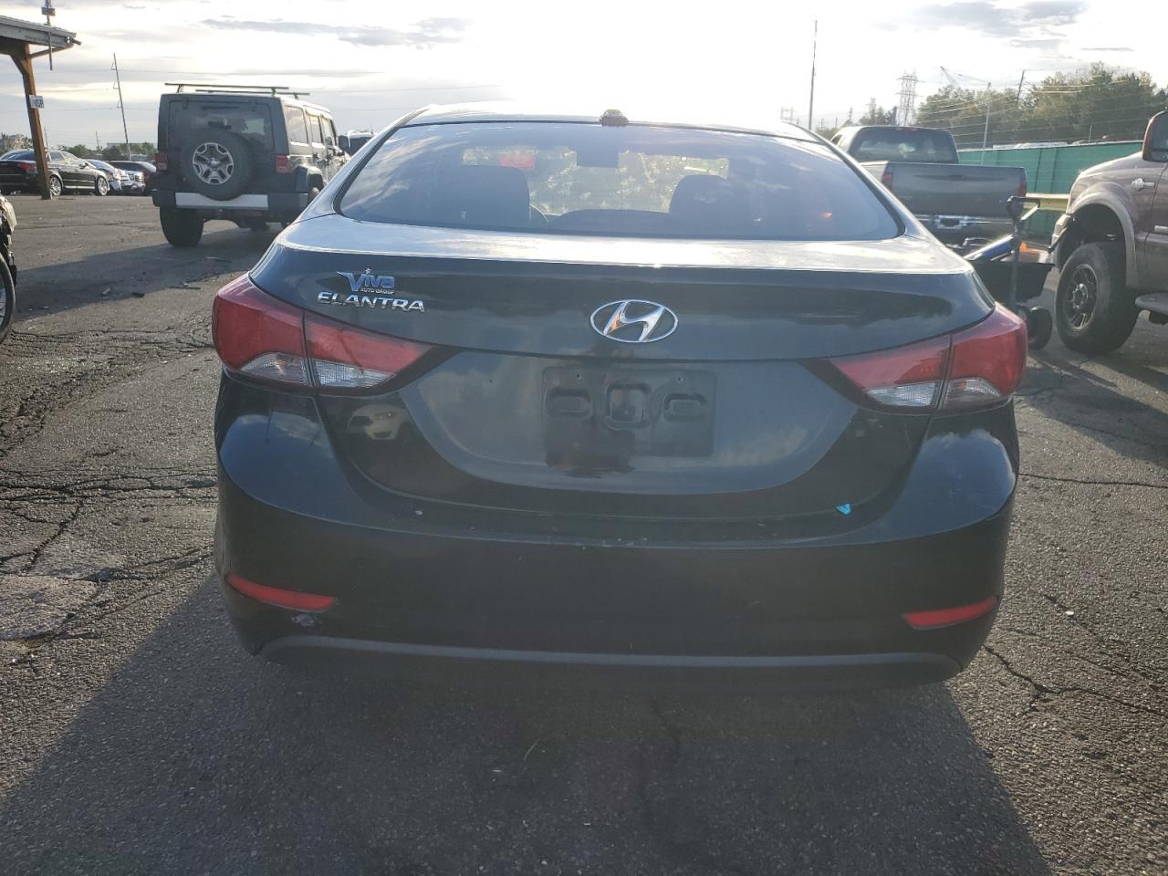 2016 HYUNDAI ELANTRA