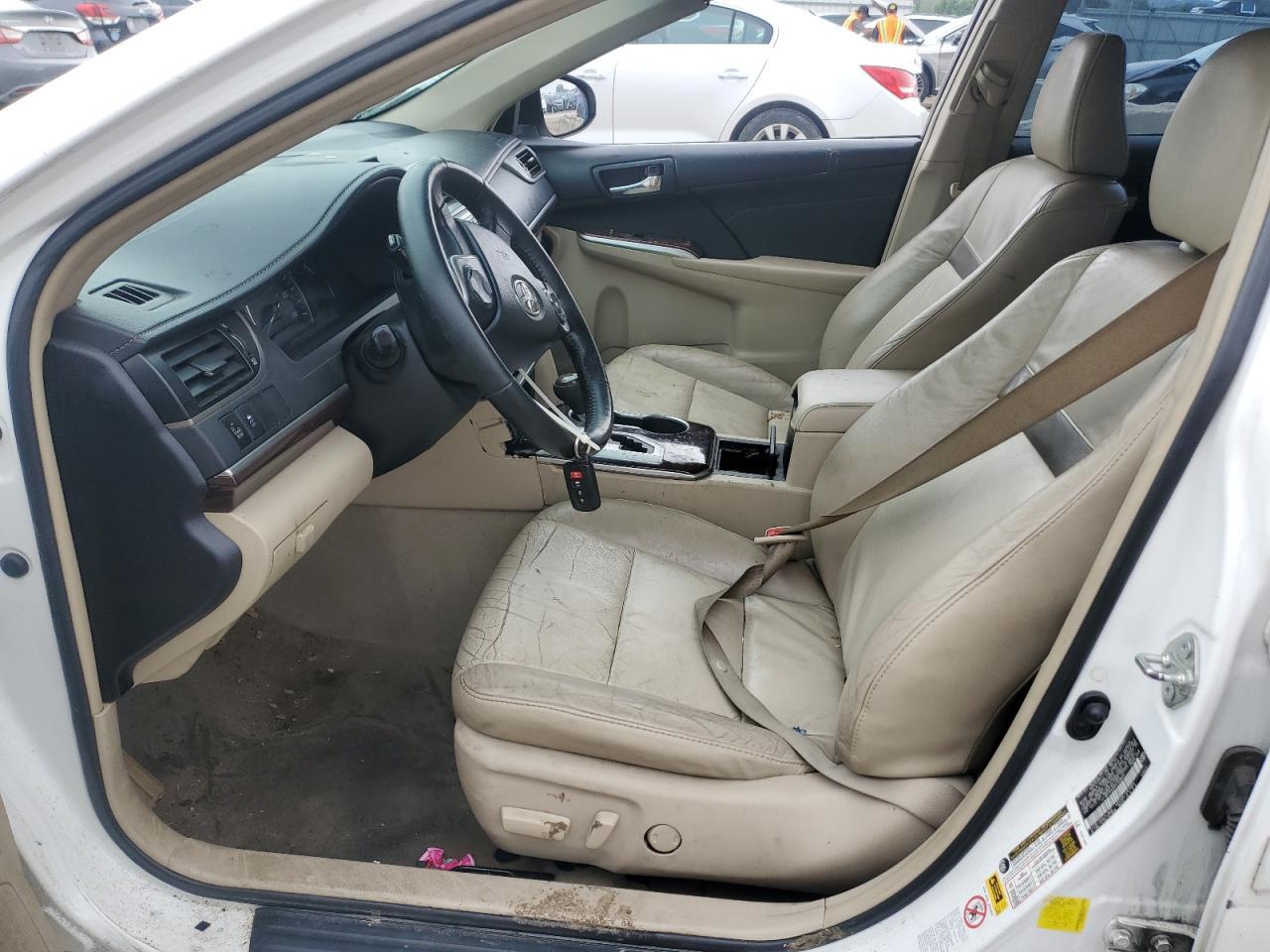 2014 TOYOTA CAMRY