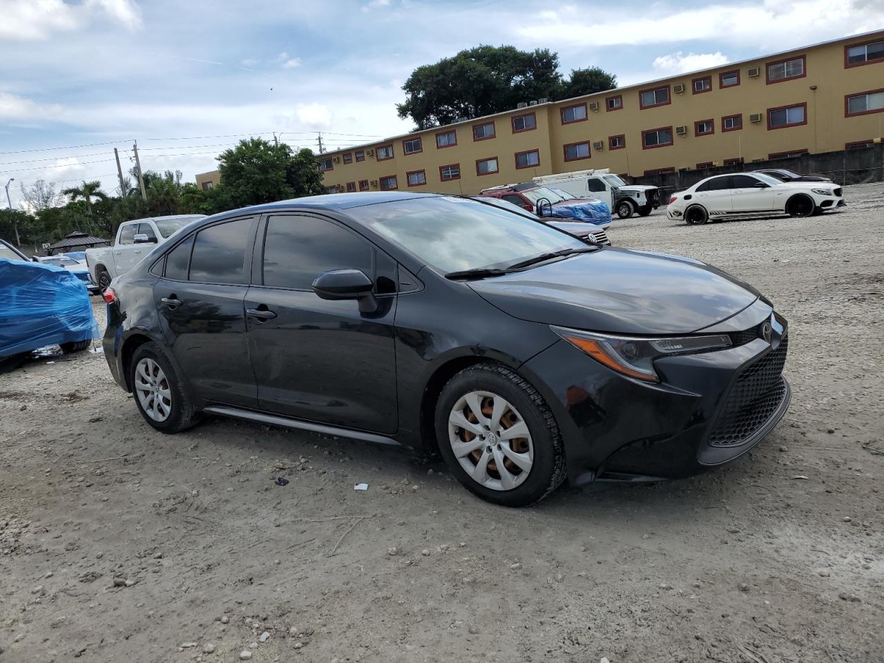 2021 TOYOTA COROLLA
