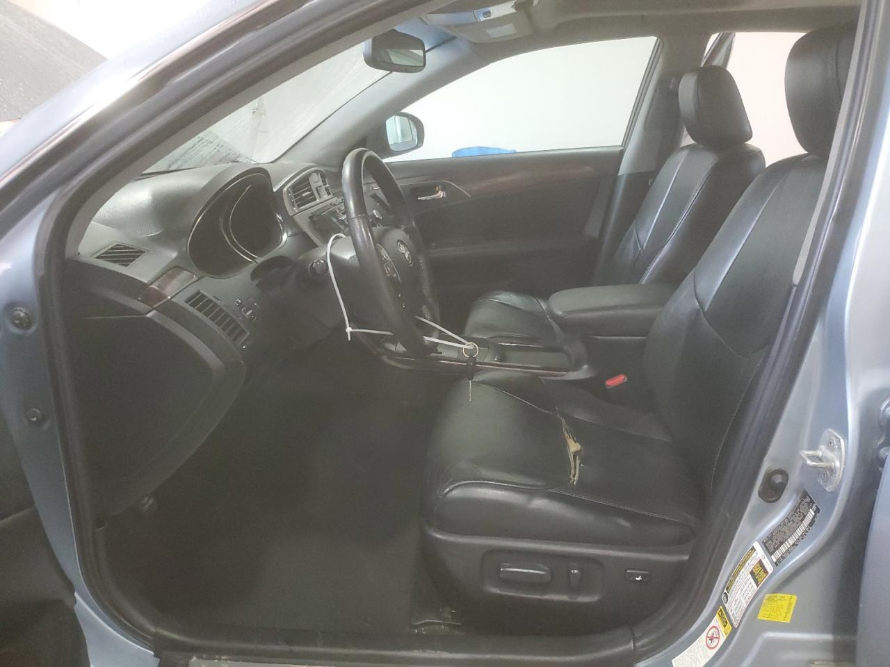 2012 TOYOTA Avalon