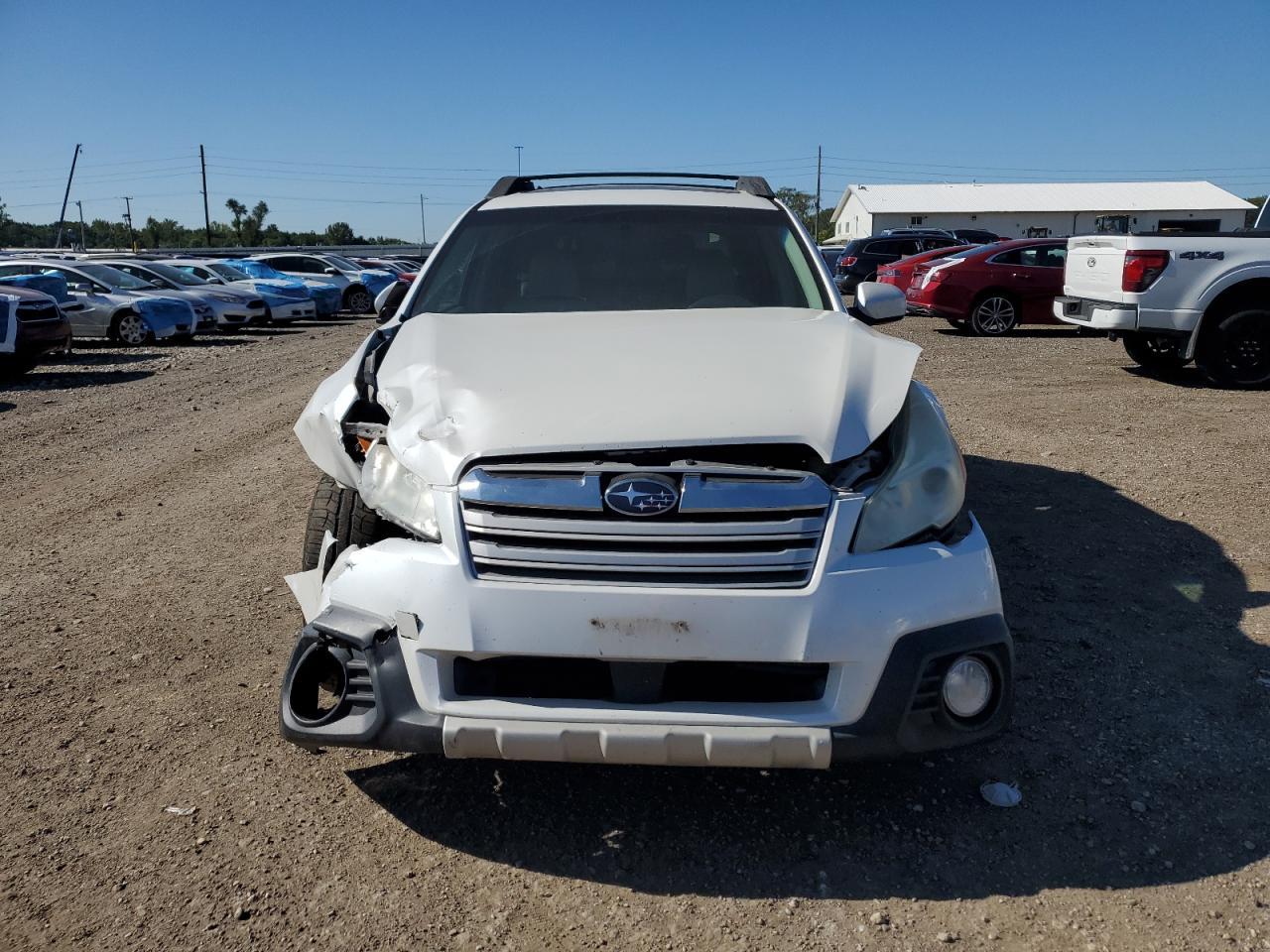 2013 SUBARU Outback