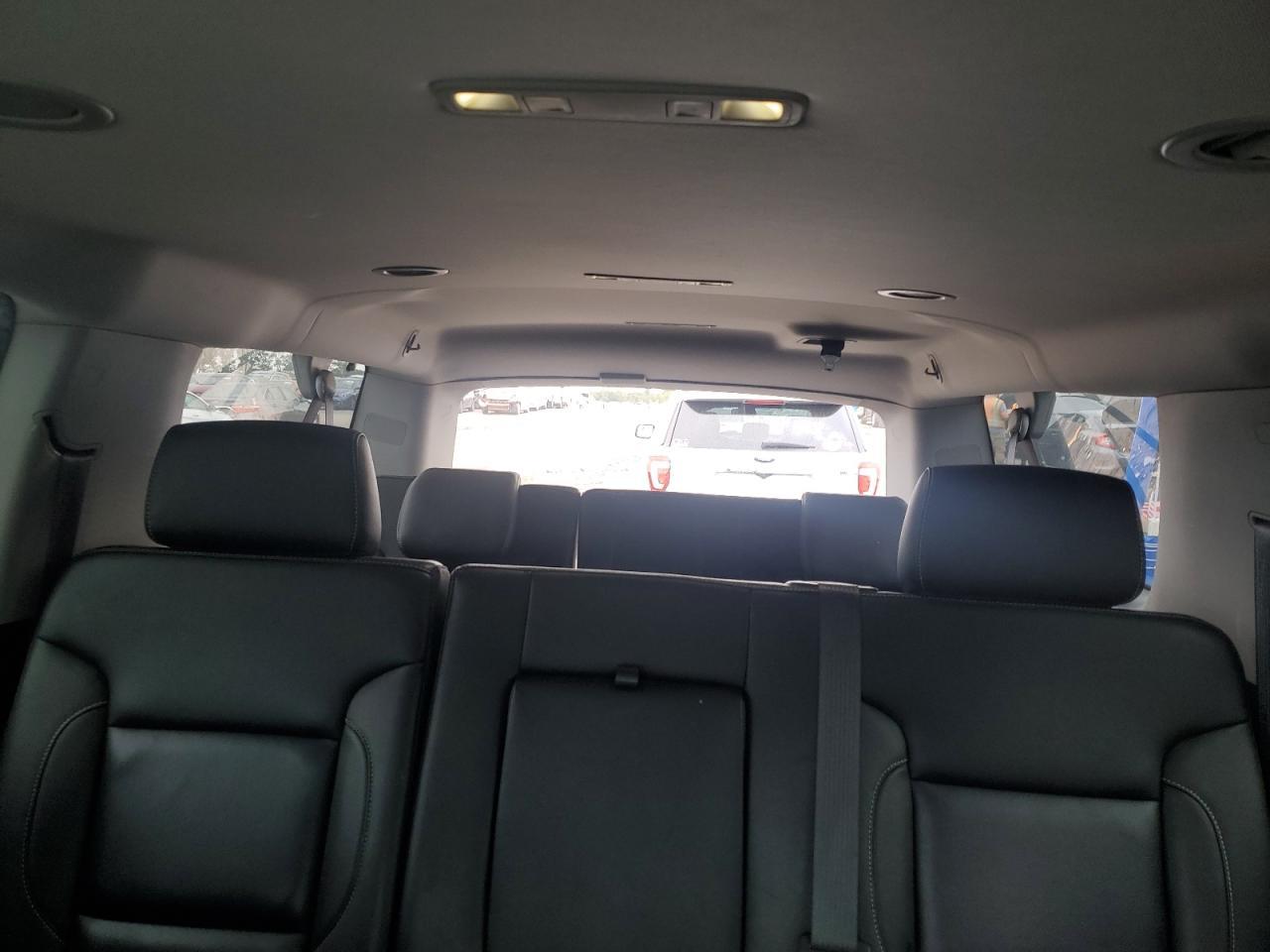 2018 CHEVROLET Suburban