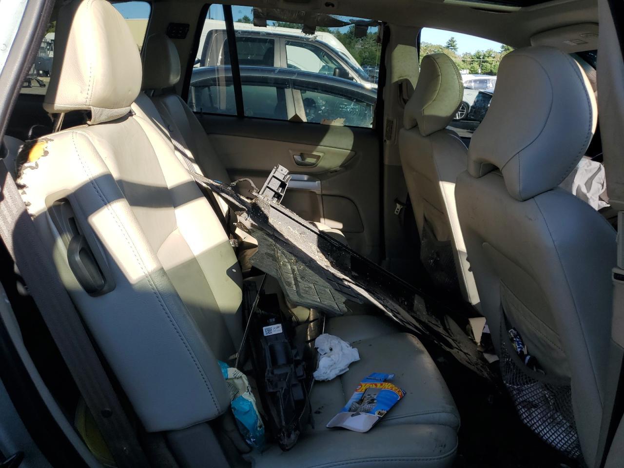 2004 VOLVO XC90