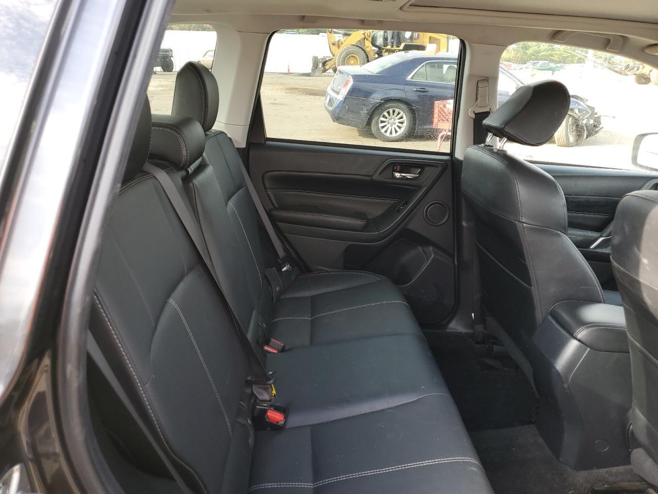 2018 SUBARU FORESTER