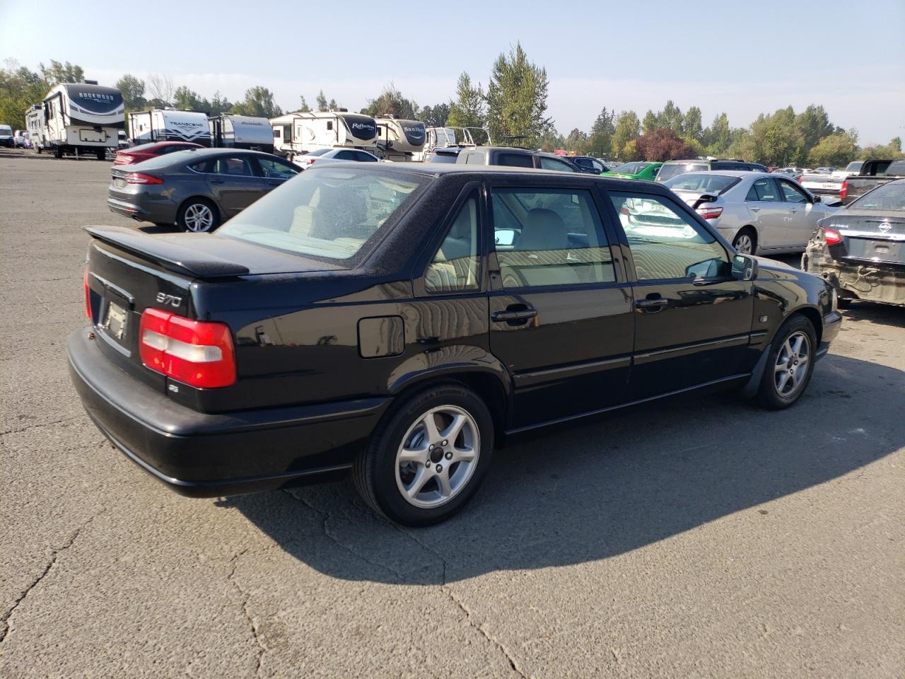 2000 VOLVO S70