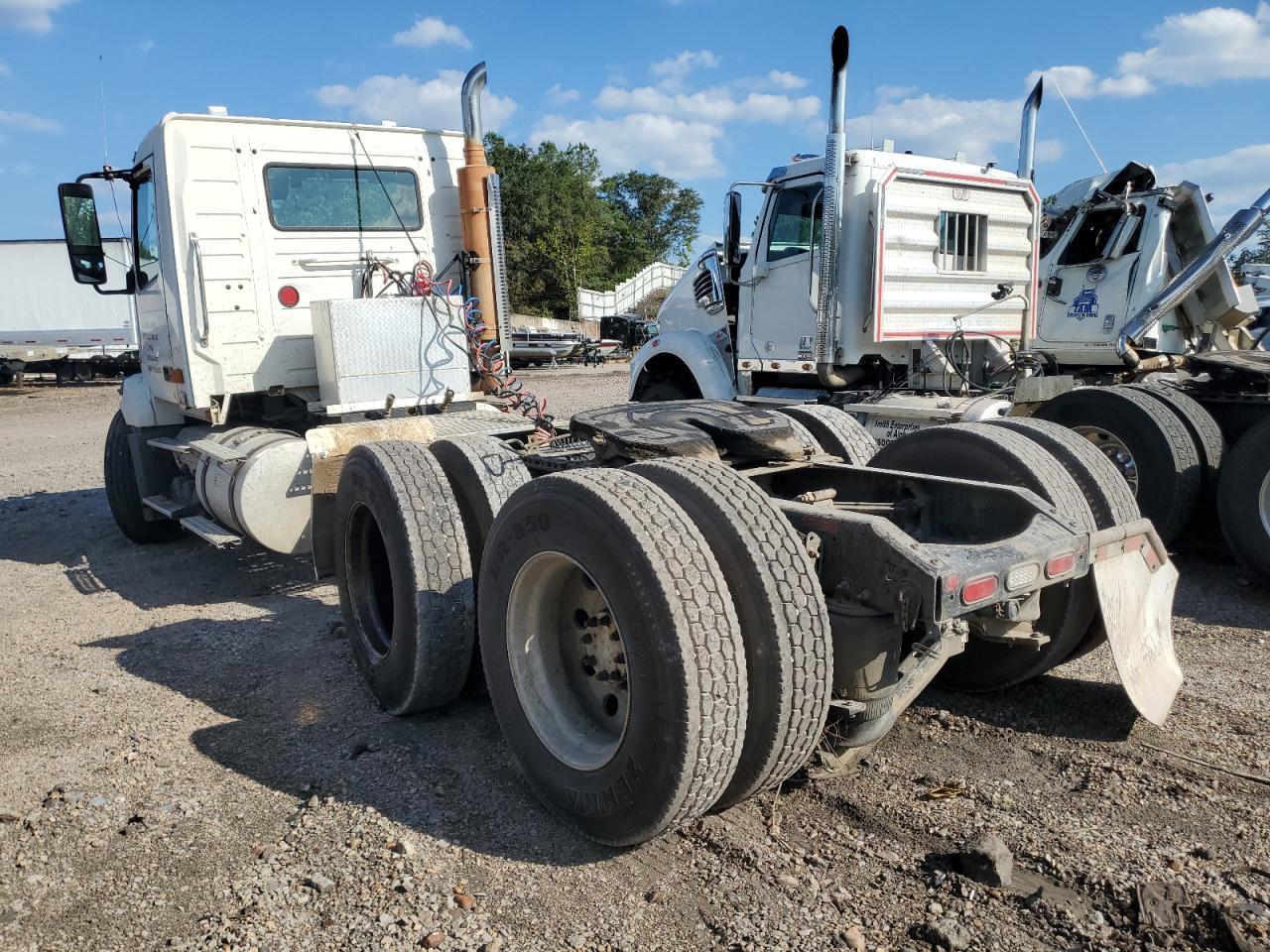2007 VOLVO VNL