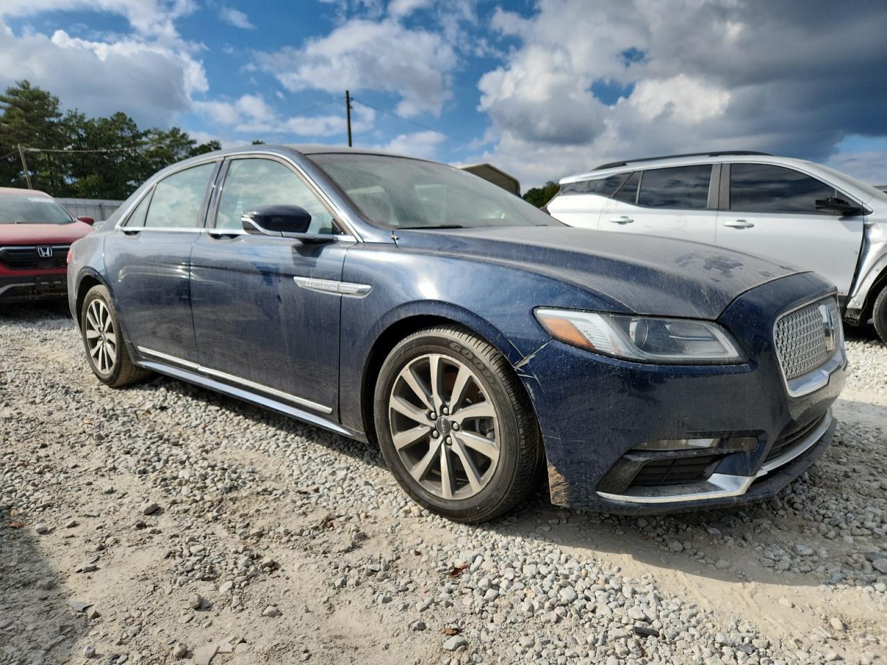 2017 LINCOLN Continental