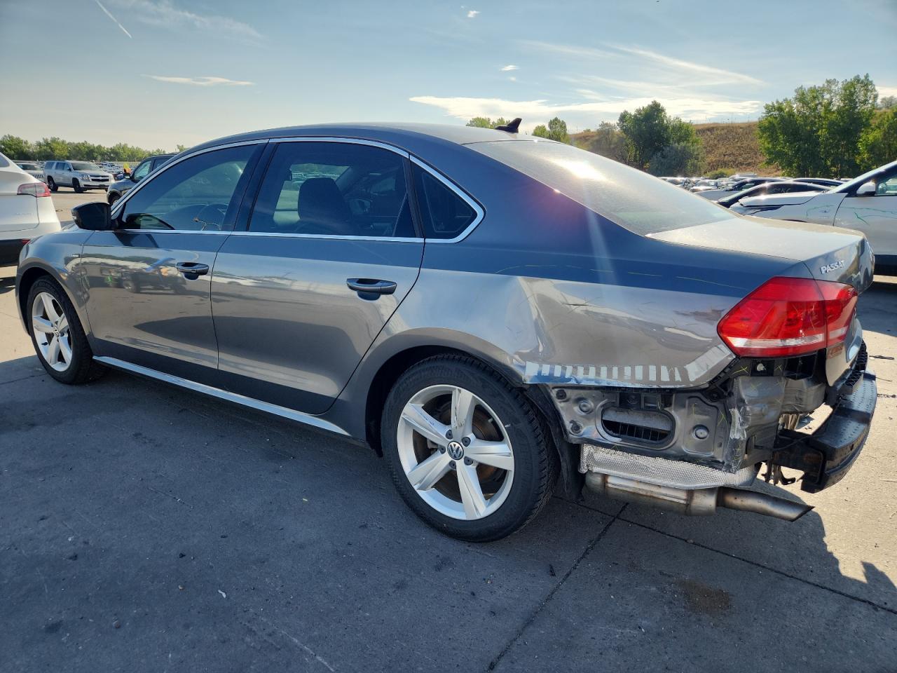 2015 VOLKSWAGEN Passat
