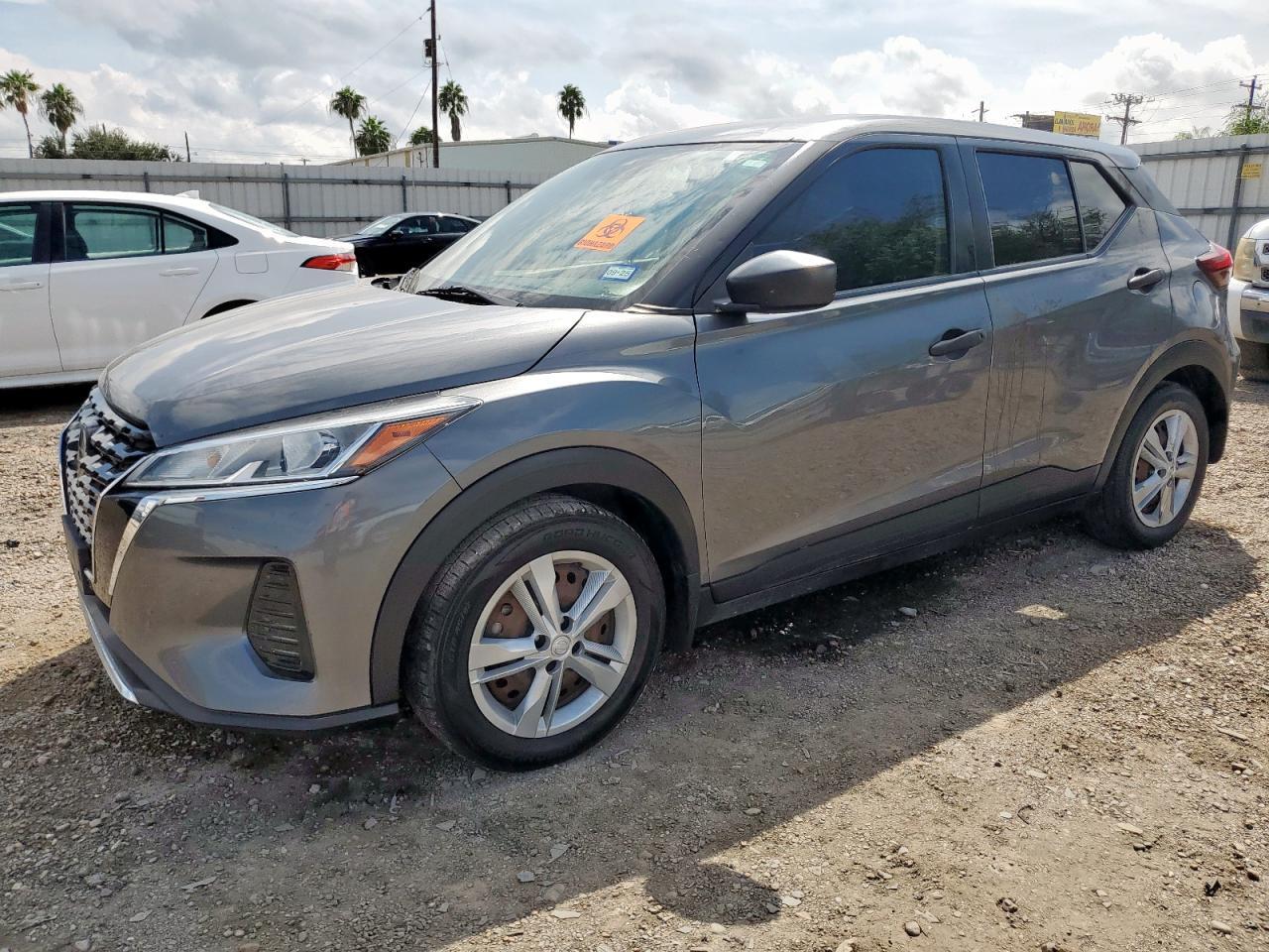 2021 NISSAN KICKS