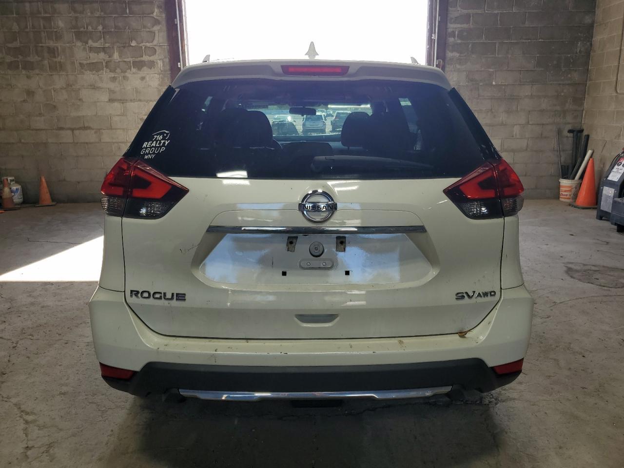 2017 NISSAN ROGUE