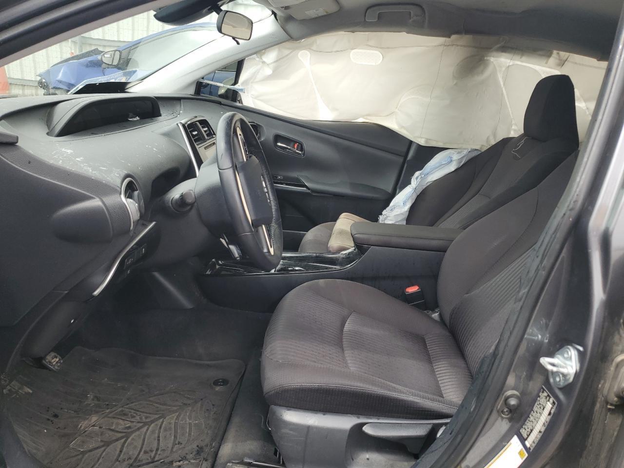 2017 TOYOTA PRIUS