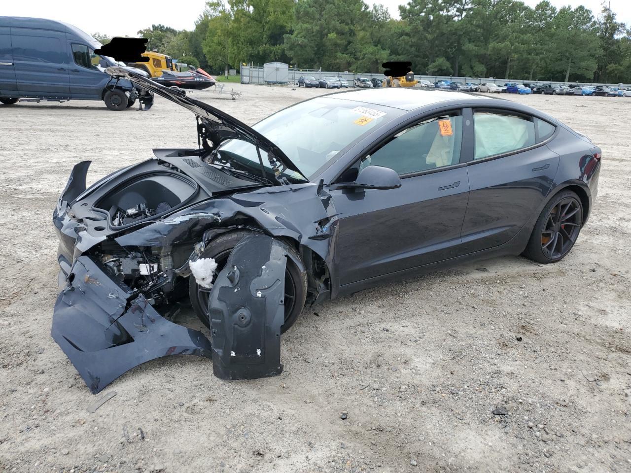 2024 TESLA MODEL 3