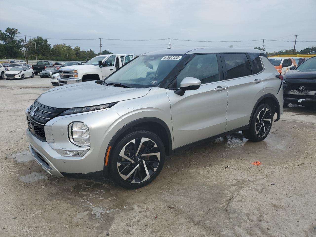 2024 MITSUBISHI outlander