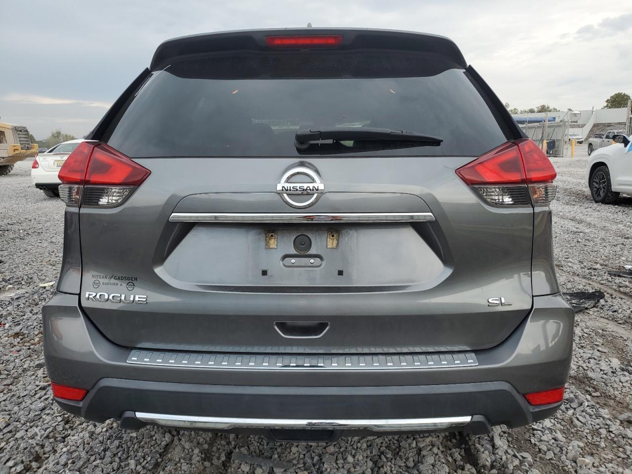2017 NISSAN ROGUE